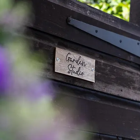 Cozy Garden Studio Williton Esterno foto